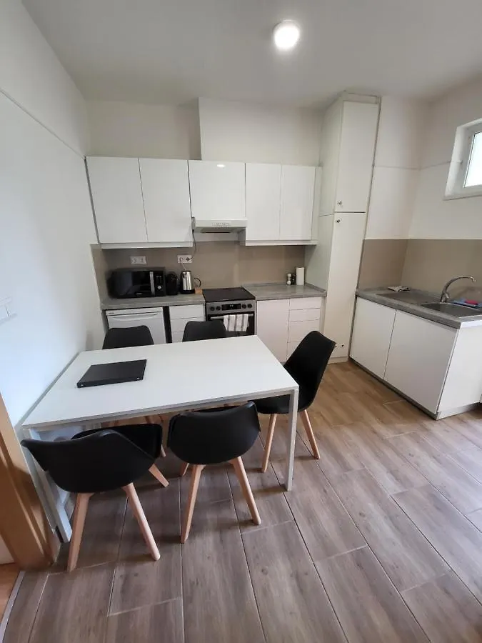 Hi Downtown Apartment A513 Boedapest